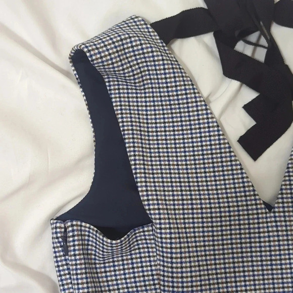 Banana Republic Houndstooth Check Tie-Back Sheath Dress, Color Blue/White Size 6 - Picture 13 of 16